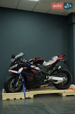 Спортбайк Aprilia RSV4 2025 в Києві