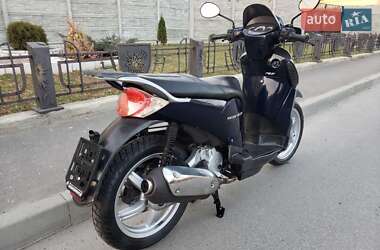 Скутер Aprilia Scarabeo 125 2011 в 