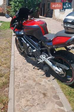 Спортбайк Aprilia SL 2004 в 