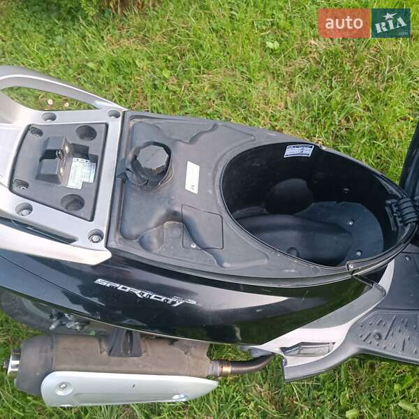 Максі-скутер Aprilia Sportcity 2009 в Івано-Франківську