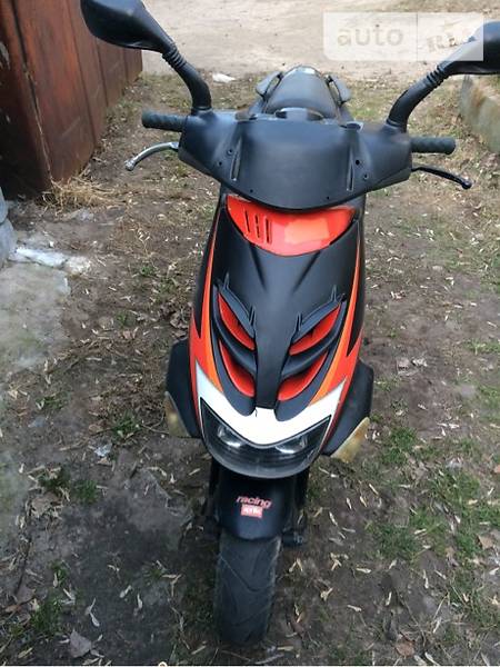 Скутер Aprilia SR 2002 в Киеве