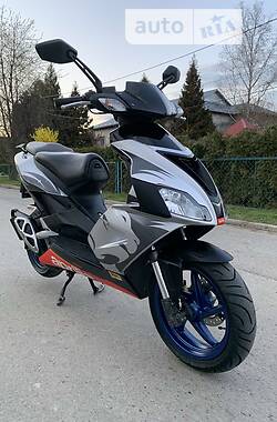 Скутер Aprilia SR 2015 в Хусте