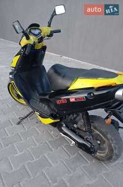 Грузовые мотороллеры, мотоциклы, скутеры, мопеды Aprilia SR 2007 в 