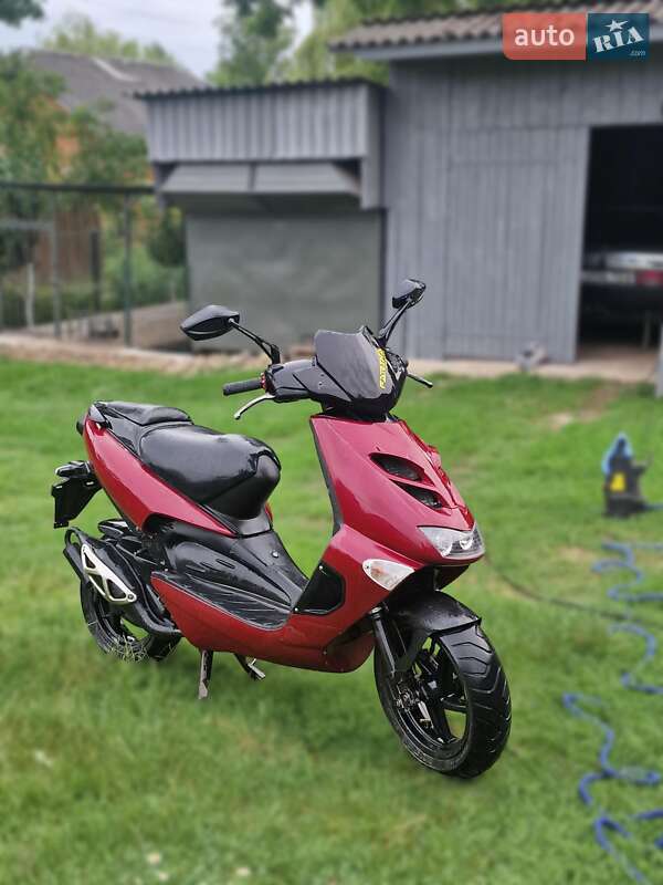 Мопеды Aprilia SR 2003 в Богородчанах