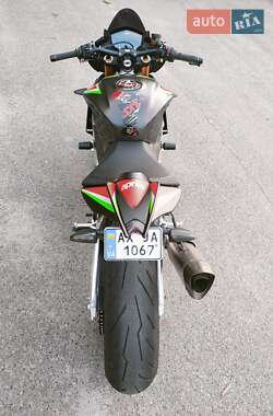 Мотоцикл Без обтекателей (Naked bike) Aprilia Tuono V4 1100 2020 в 
