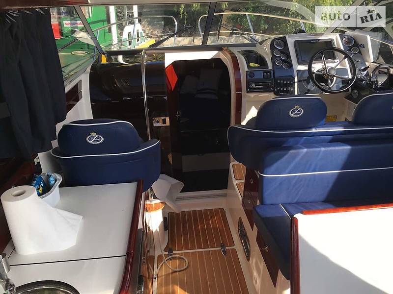 Моторна яхта Aquador 28 2013 в Києві фото 6 Моторна яхта Aquador 28 2013 в Києві