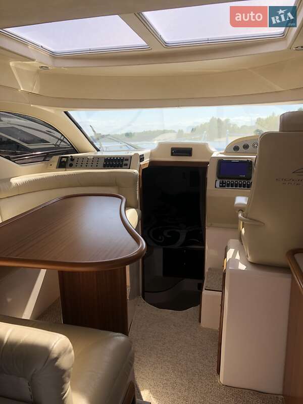 Моторная яхта Aquador 32 2012 в Киеве