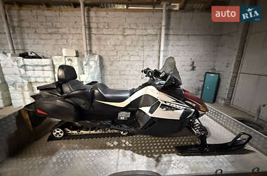 Гірські снігоходи Arctic cat TZ1 2011 в 