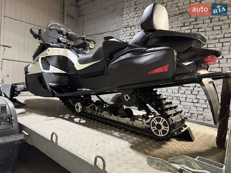 Горные снегоходы Arctic cat TZ1 2011 в Луцке