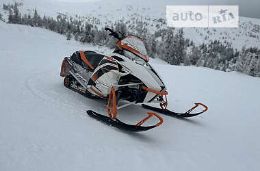 Спортивные снегоходы Arctic cat ZR600 2015 в Киеве