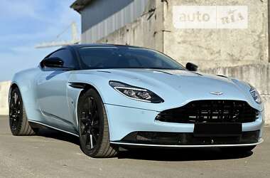 Купе Aston Martin DB11 2016 в Киеве