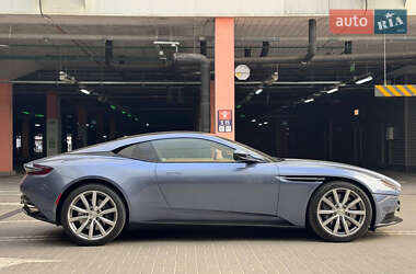 Купе Aston Martin DB11 2017 в 