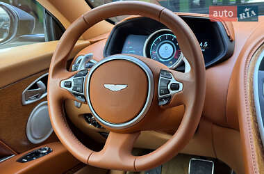Купе Aston Martin DB11 2017 в 