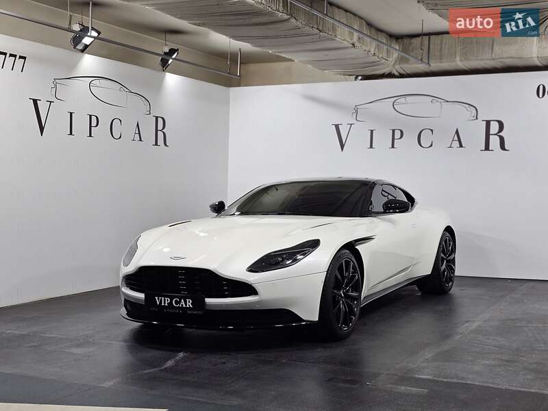 Купе Aston Martin DB11 2018 в Киеве
