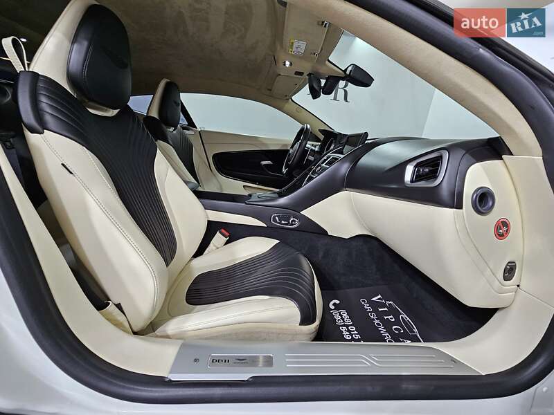 Купе Aston Martin DB11 2018 в Киеве