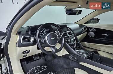 Купе Aston Martin DB11 2018 в 