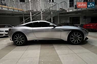 Купе Aston Martin DB11 2018 в 