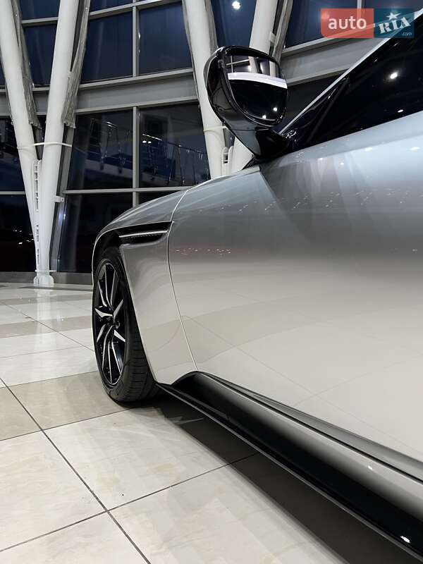 Купе Aston Martin DB11 2018 в Києві