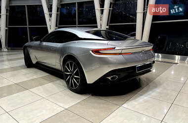 Купе Aston Martin DB11 2018 в 