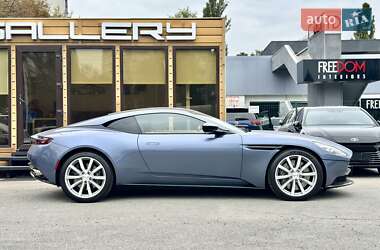 Купе Aston Martin DB11 2017 в 