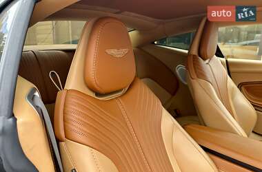 Купе Aston Martin DB11 2017 в 