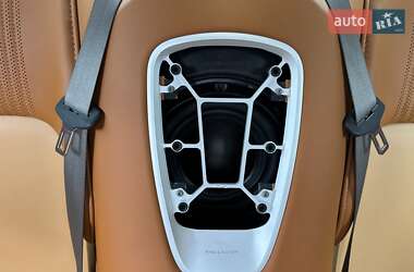 Купе Aston Martin DB11 2017 в 