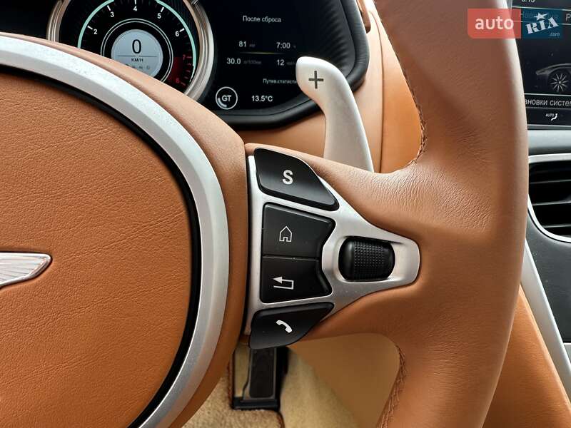 Купе Aston Martin DB11 2017 в Києві