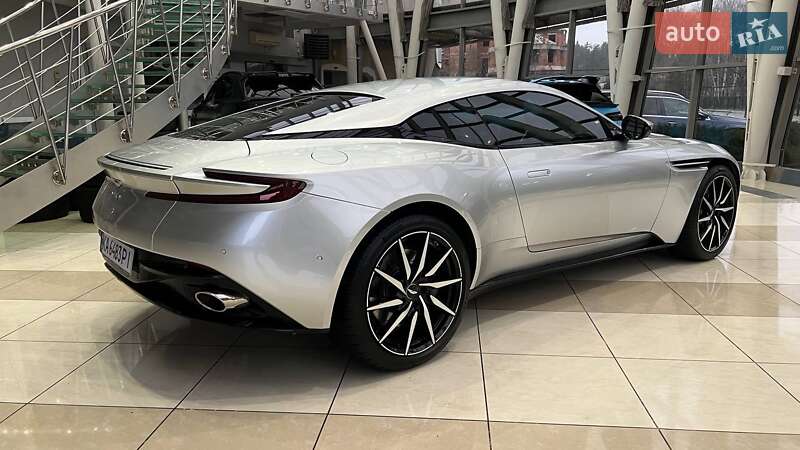 Купе Aston Martin DB11 2018 в Києві