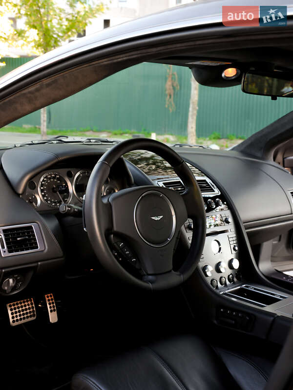 Купе Aston Martin DB9 2008 в Киеве
