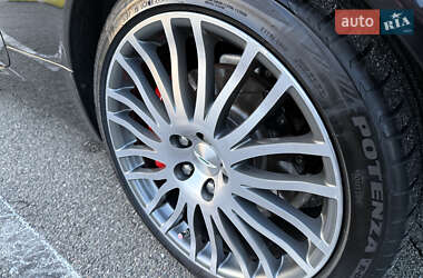 Кабриолет Aston Martin DB9 2006 в 