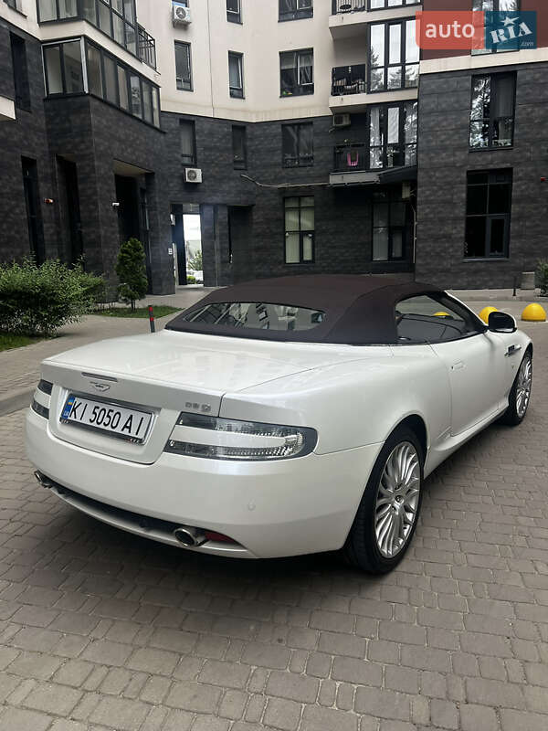 Кабриолет Aston Martin DB9 2010 в Броварах