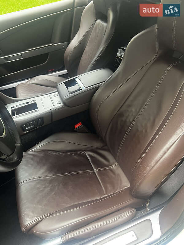 Кабриолет Aston Martin DB9 2010 в Броварах
