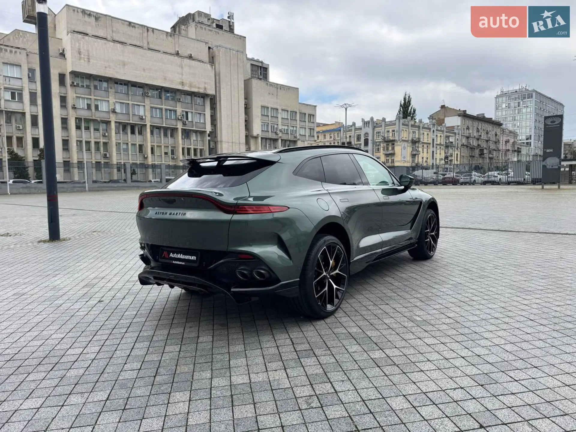 2024 Aston Martin DBX - мініатюра 7
