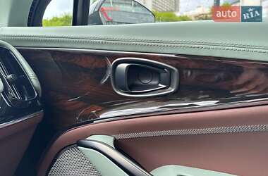 Внедорожник / Кроссовер Aston Martin DBX 707 2024 в 