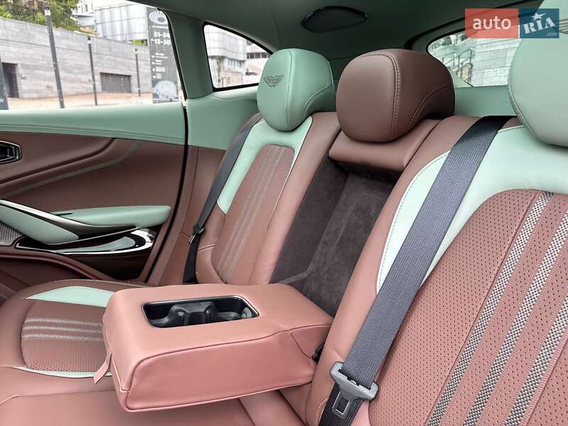 Позашляховик / Кросовер Aston Martin DBX 707 2024 в Києві