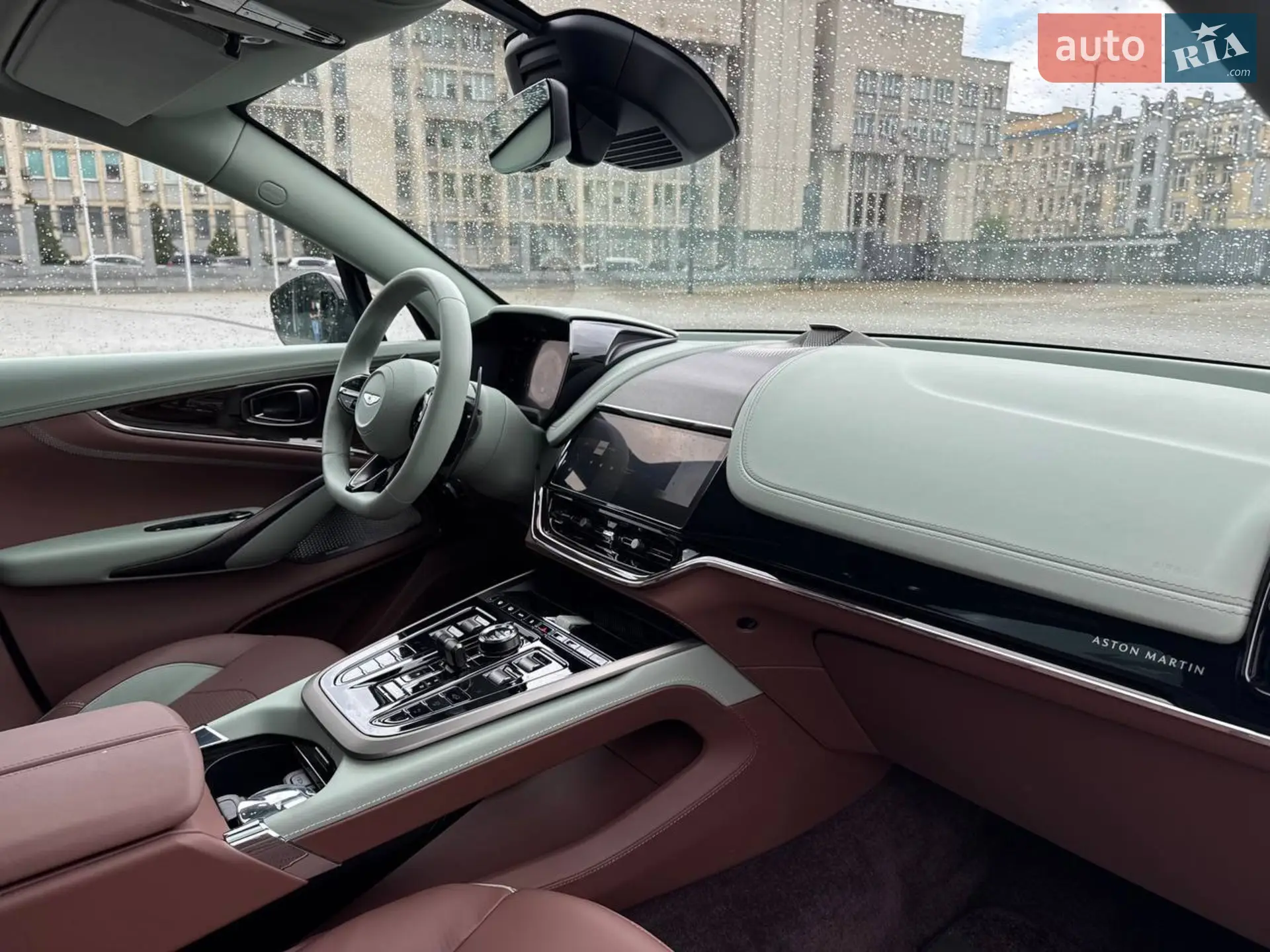2024 Aston Martin DBX - мініатюра 40
