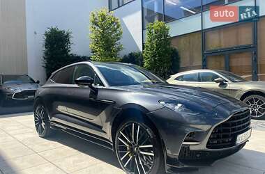 Внедорожник / Кроссовер Aston Martin DBX 707 2023 в 