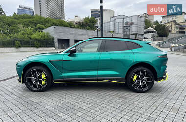 Позашляховик / Кросовер Aston Martin DBX 707 2025 в 