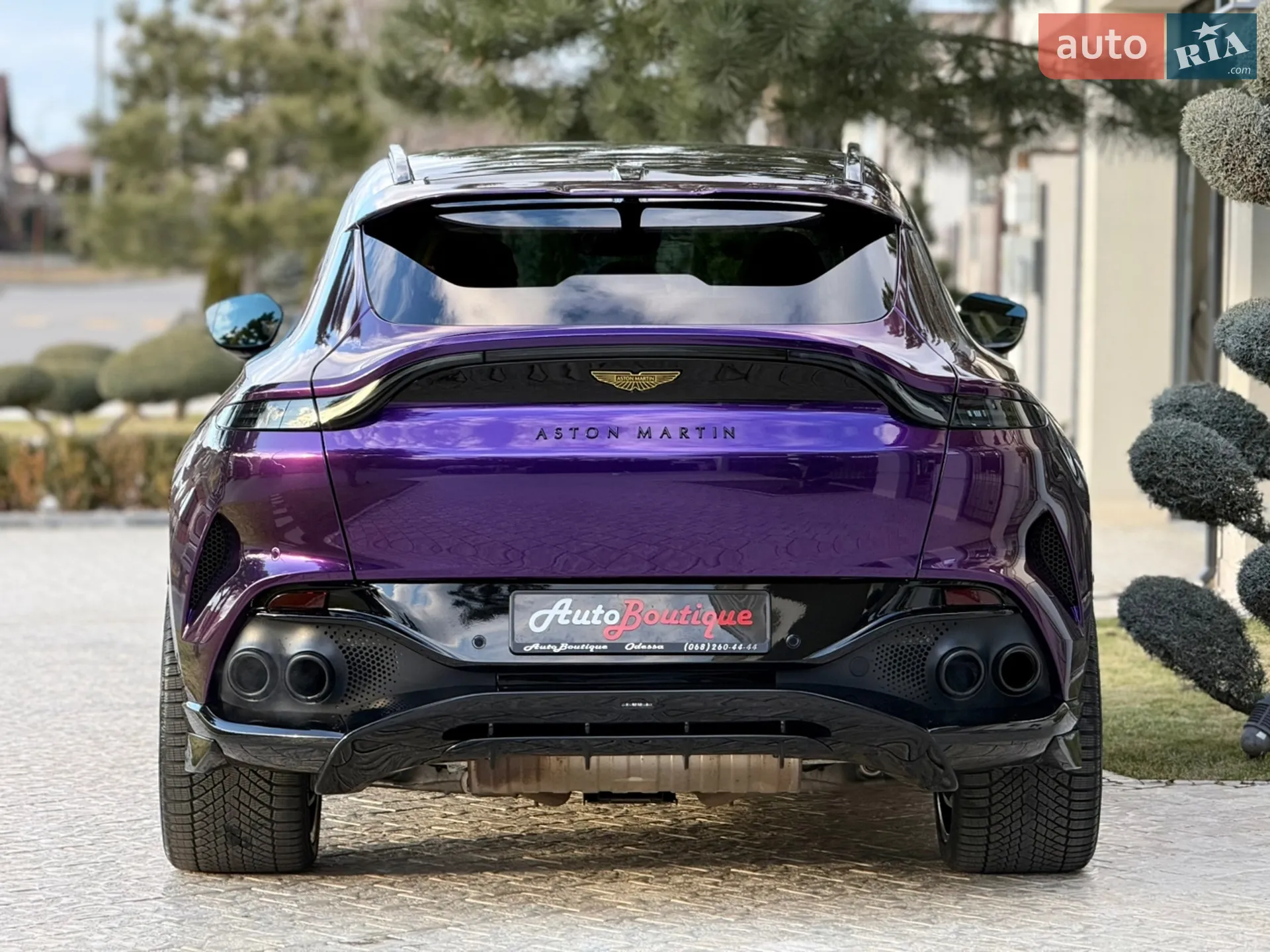 2024 Aston Martin DBX - мініатюра 19