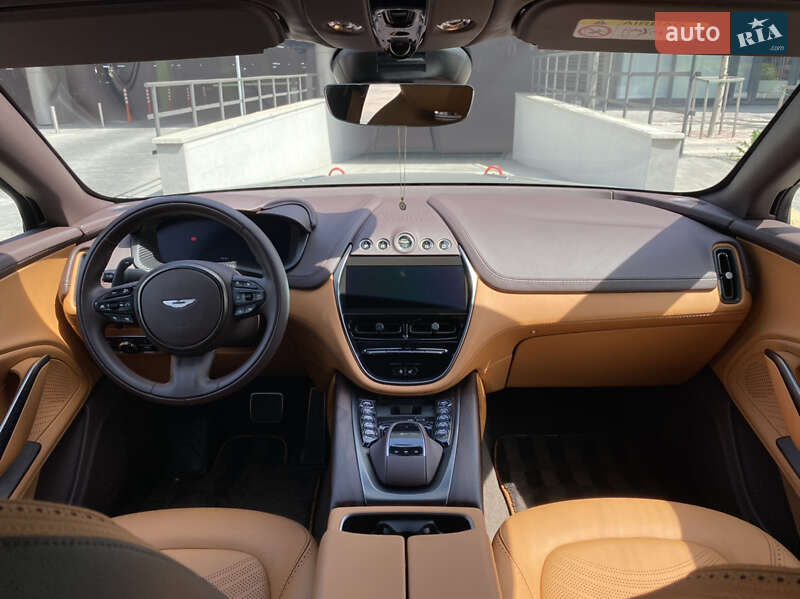 Позашляховик / Кросовер Aston Martin DBX 2021 в Києві
