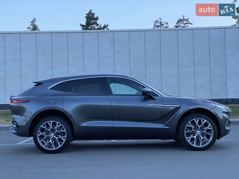 Позашляховик / Кросовер Aston Martin DBX 2021 в Києві