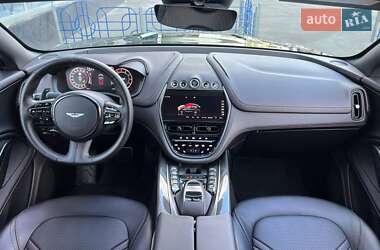 Внедорожник / Кроссовер Aston Martin DBX 2021 в 