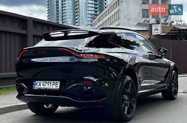 Внедорожник / Кроссовер Aston Martin DBX 2021 в 