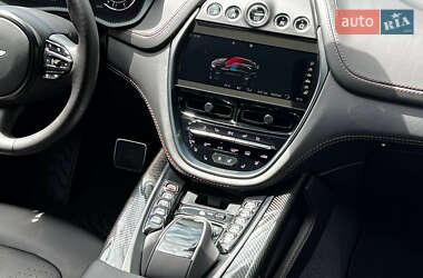 Внедорожник / Кроссовер Aston Martin DBX 2021 в 