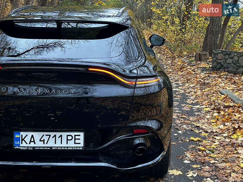 Внедорожник / Кроссовер Aston Martin DBX 2021 в Киеве