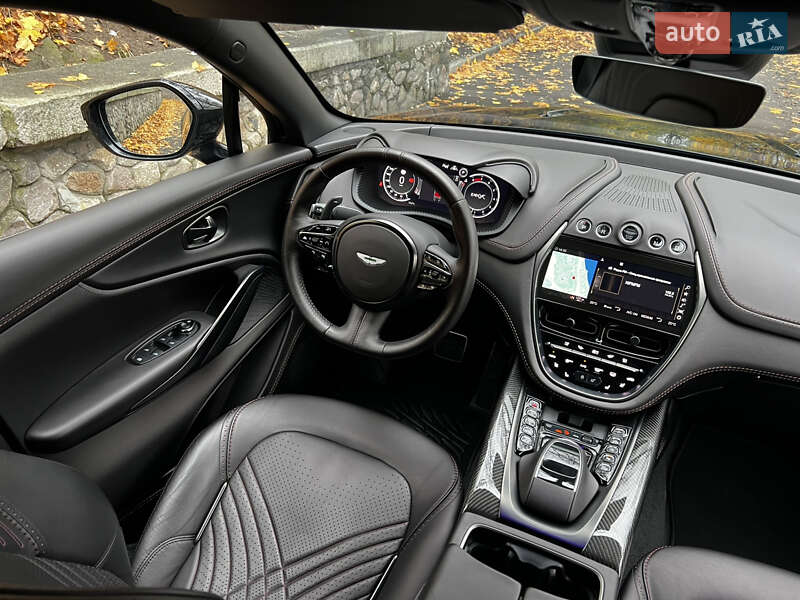 Внедорожник / Кроссовер Aston Martin DBX 2021 в Киеве