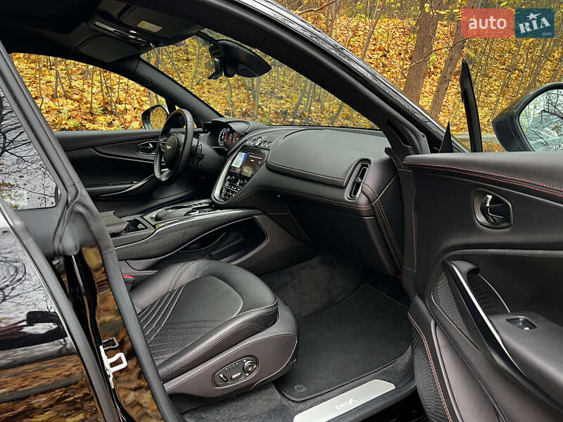 Внедорожник / Кроссовер Aston Martin DBX 2021 в Киеве