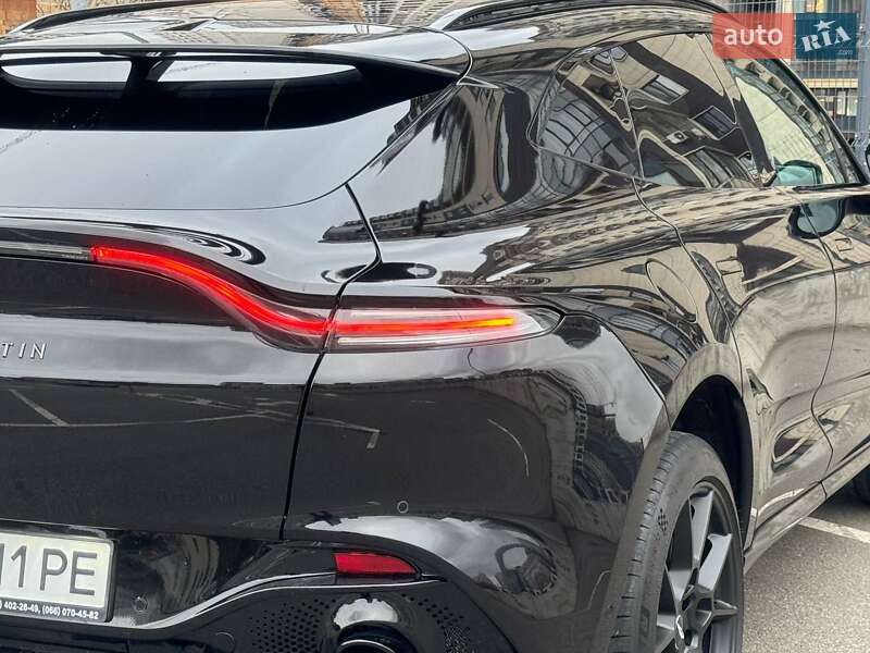 Позашляховик / Кросовер Aston Martin DBX 2021 в Києві