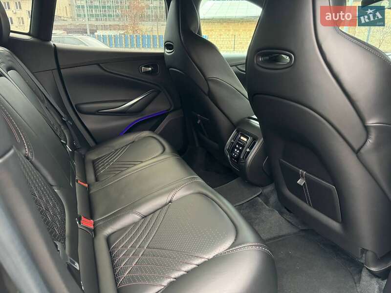 Позашляховик / Кросовер Aston Martin DBX 2021 в Києві