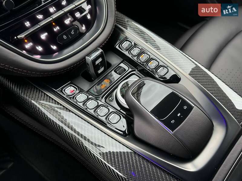 Позашляховик / Кросовер Aston Martin DBX 2021 в Києві